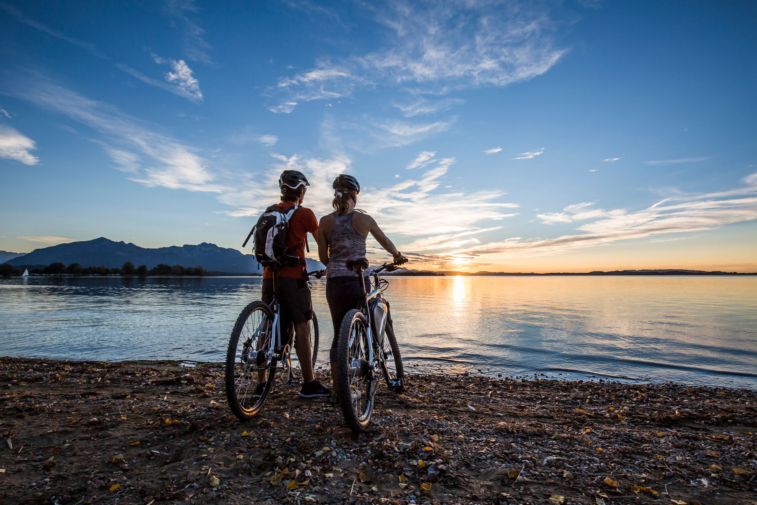 Radfahren Sonnenuntergang am Chiemsee