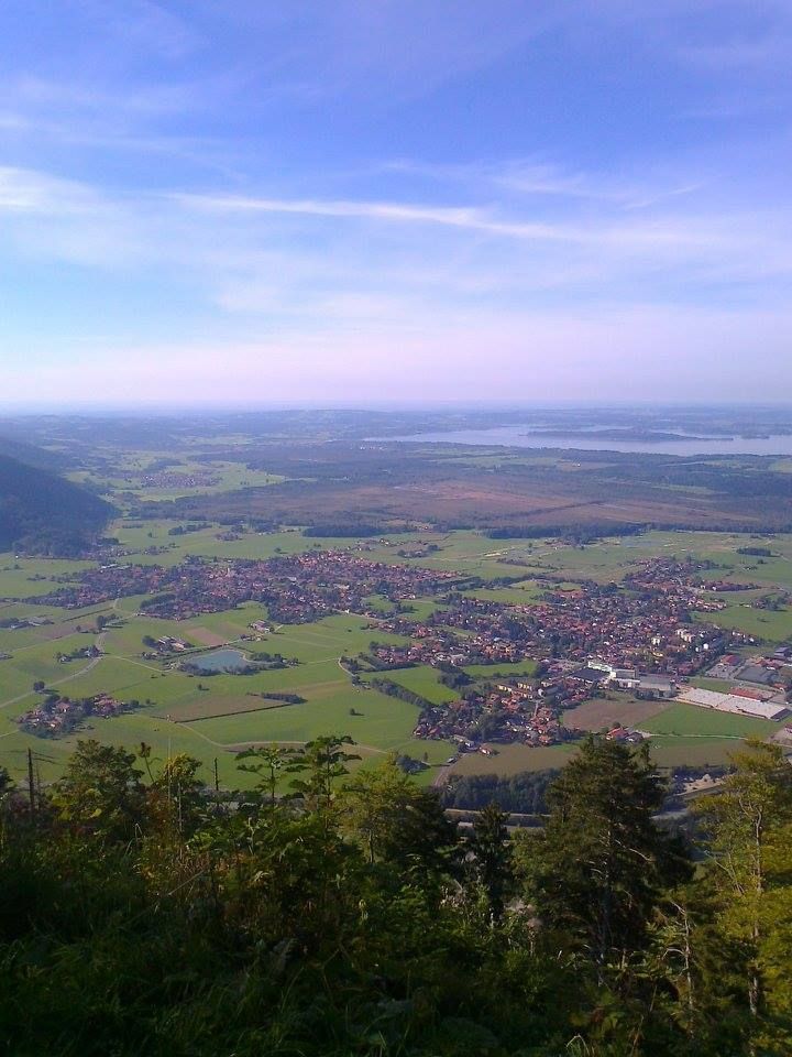Ausblick über Grassau von der Schnappenkirche