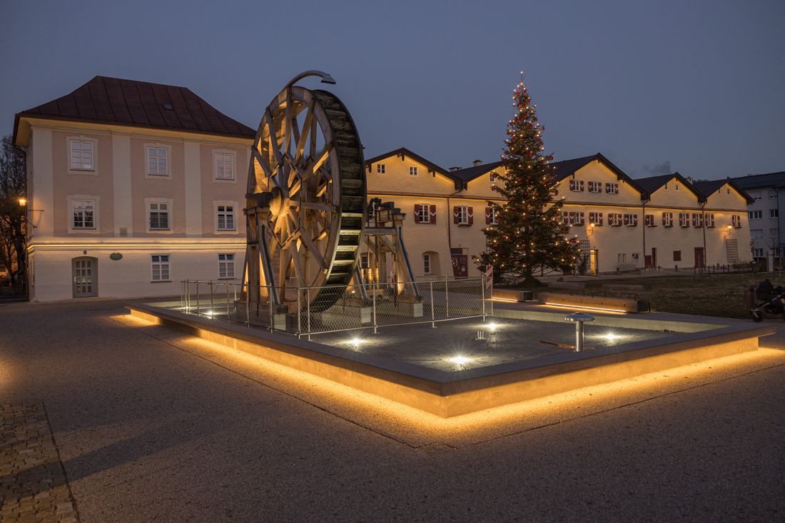 Salinenpark TS bei Nacht © Richard Scheuerecker