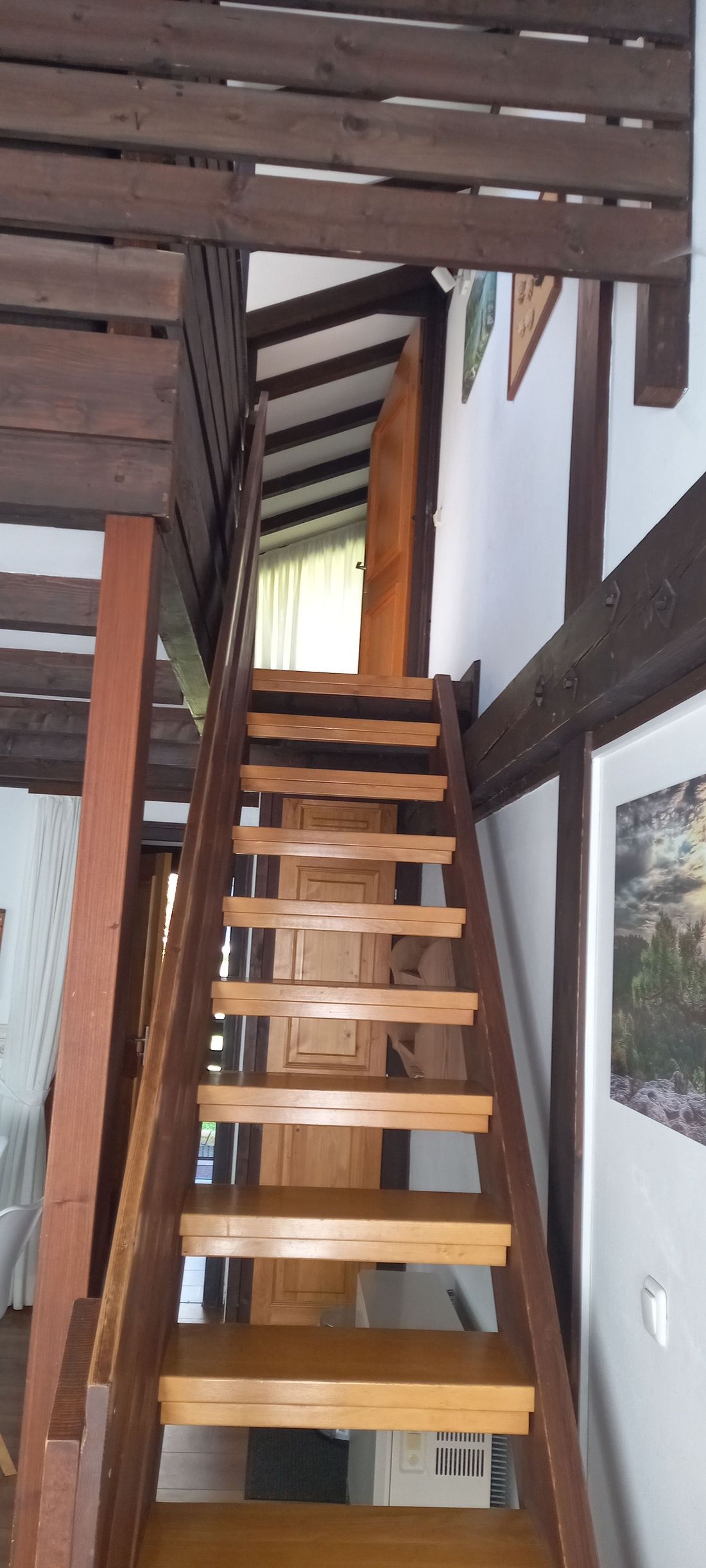 Treppe ins Obergeschoss