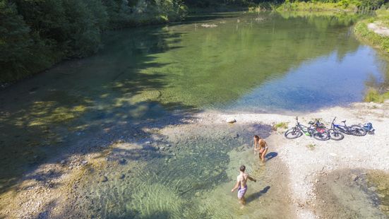 Badespaß entlang der Tour